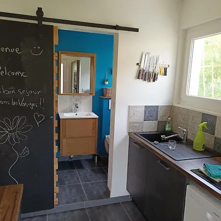 Avec Balcon Et Jardin