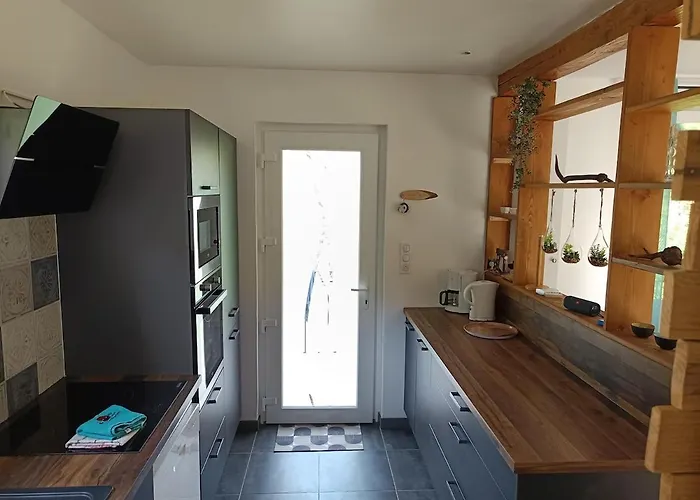 Avec Balcon Et Jardin Apartment *